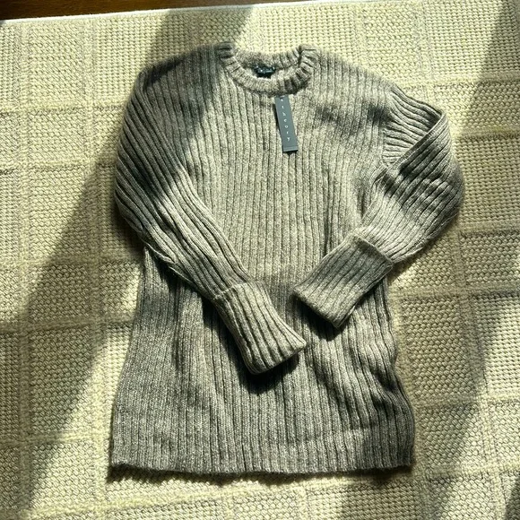 NWT Theory Stone Grey Ribbed Sweater Size S - Picture 1 of 3